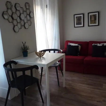 아파트 Confortable 1 Bedroom At Roma Avenue - 1a